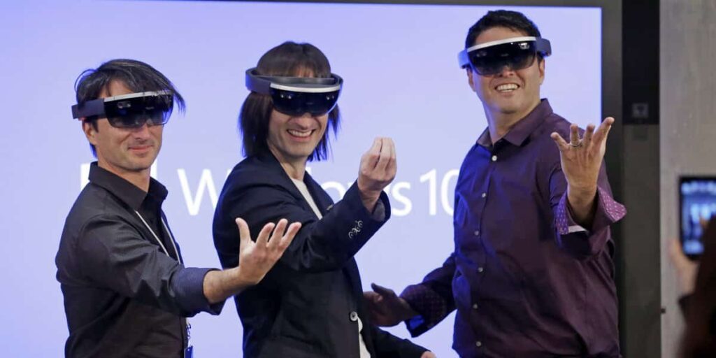 Microsoft HoloLens – a New Gadget on the Augmented Reality Market