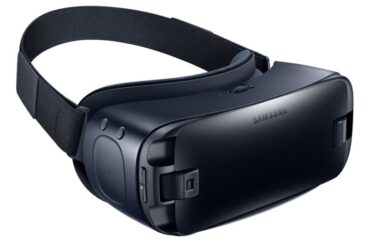 Samsung Gear VR Review: Features, Performance, Pros And Cons