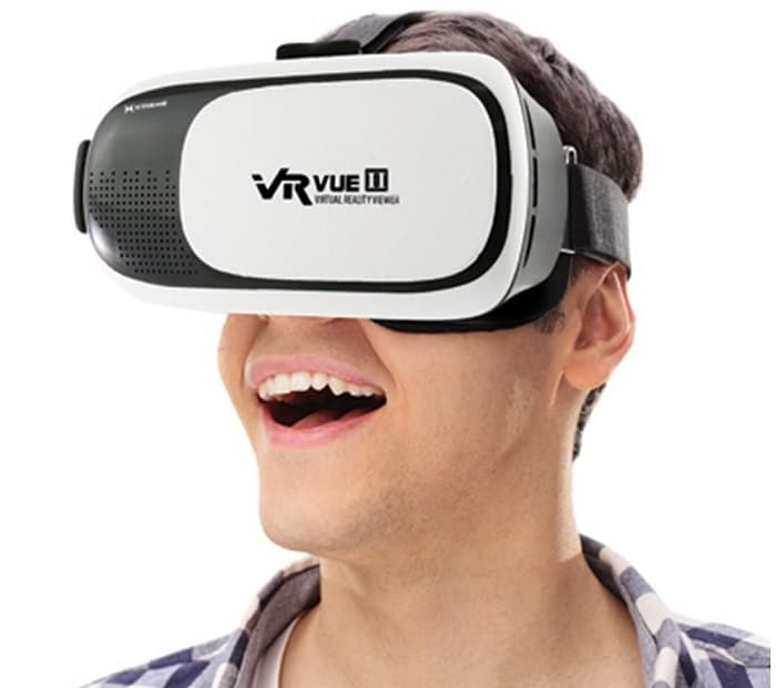 man wearing Xtreme VR Vue FX